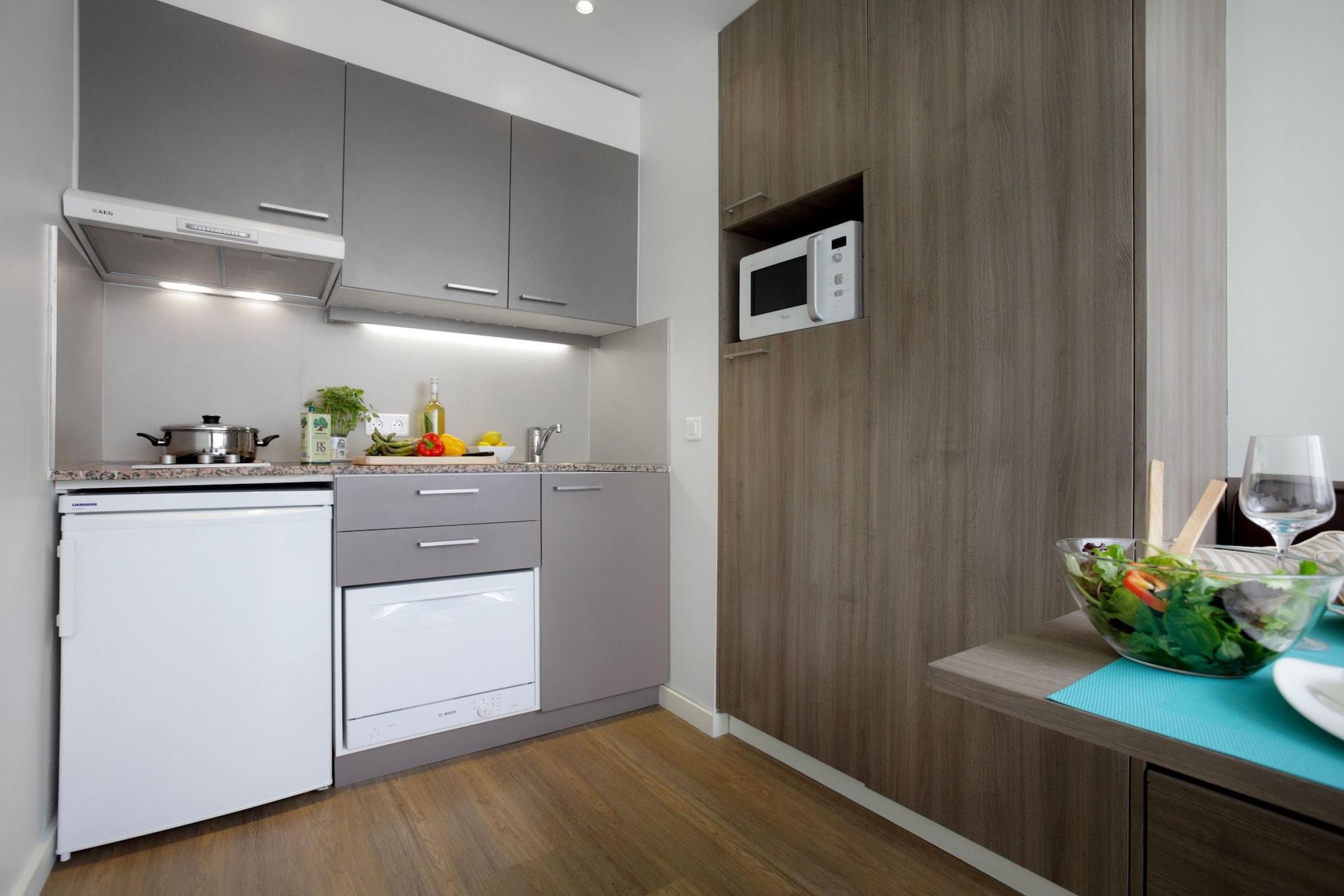 Citadines Toison D'Or Brussels Aparthotel Saint-Gilles Ngoại thất bức ảnh